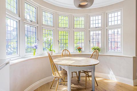 Flat 2, 29 West Lodge Avenue, London, W3 9SE