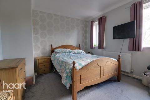 33 Blackthorn Close, Chatteris, PE16 6PE