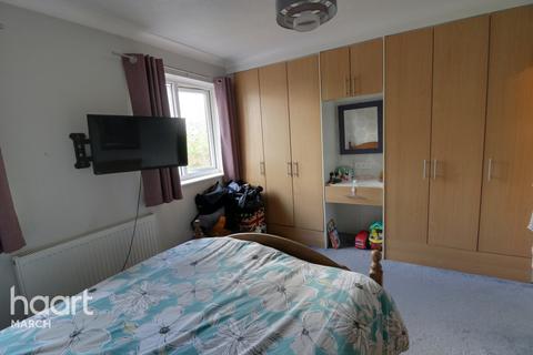 33 Blackthorn Close, Chatteris, PE16 6PE