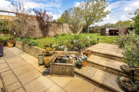 7 Dukes Close, Cranleigh, GU6 7JU