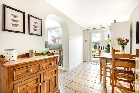 7 Dukes Close, Cranleigh, GU6 7JU