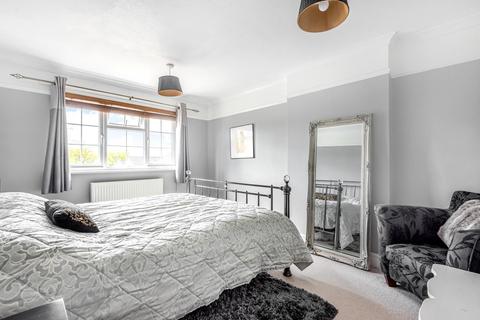 7 Dukes Close, Cranleigh, GU6 7JU