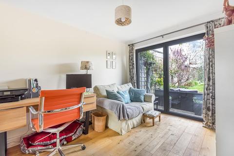 7 Dukes Close, Cranleigh, GU6 7JU