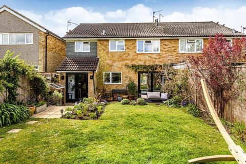 7 Dukes Close, Cranleigh, GU6 7JU