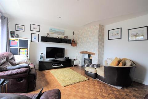 26 Beacon Way, Lympne, Hythe, CT21 4LJ