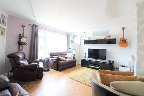 26 Beacon Way, Lympne, Hythe, CT21 4LJ