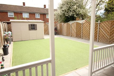 85 Luffield Road, London, SE2 9JW