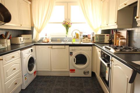 85 Luffield Road, London, SE2 9JW