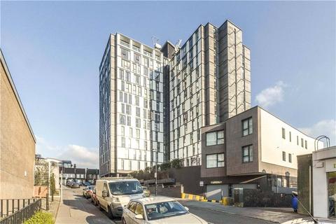 1 bedroom apartment to rent, Masons Avenue, Croydon, CR0
