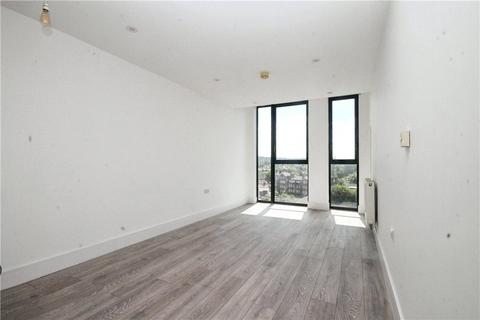 1 bedroom apartment to rent, Masons Avenue, Croydon, CR0