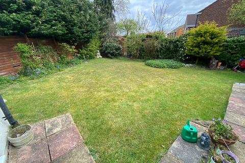 9 Heathway, Ascot, SL5 8NX