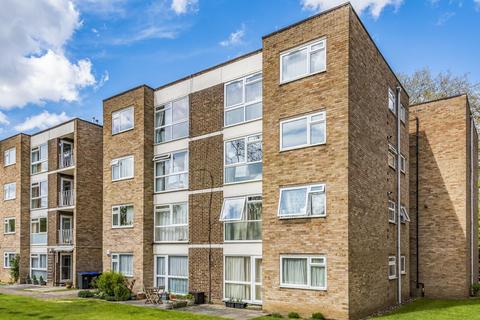 4, Moliner Court, 15 Brackley Road, Beckenham, BR3 1RX