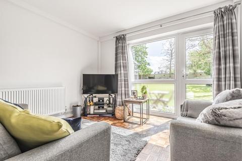 4, Moliner Court, 15 Brackley Road, Beckenham, BR3 1RX