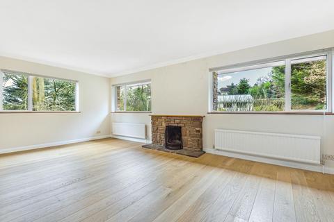 5 Cedarways, Farnham, GU9 8SW