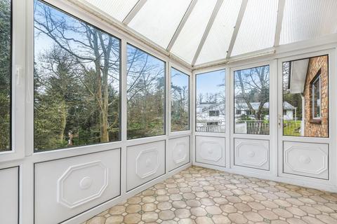 5 Cedarways, Farnham, GU9 8SW