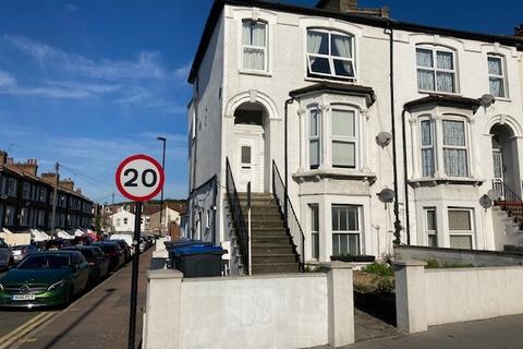 1 bedroom flat to rent, Selhurst Road, South Norwood, SE25