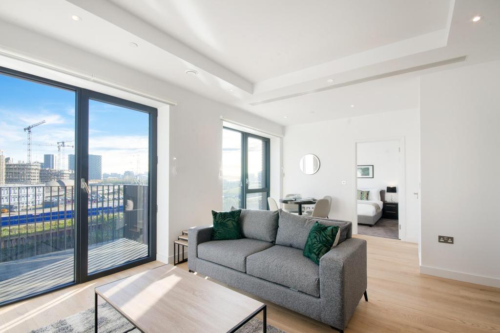 Echo House, London City Island, London, E14 1 bed apartment £1,950