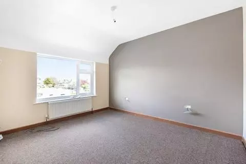 5 bedroom semi-detached house to rent - View 5