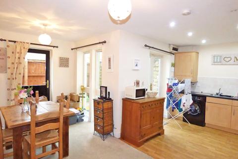 11 Grove Street, Earby, Barnoldswick, BB18 6PT