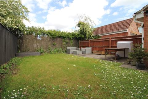 3 Fry Close, Swindon, SN5 8ZN