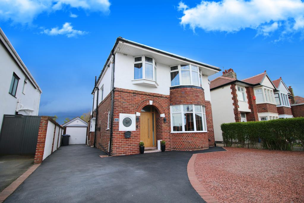Thornton Gate, ThorntonCleveleys, FY5 3 bed detached house £319,950