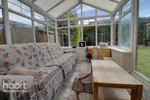 23 Barkston Drive, Peterborough, PE1 4LA