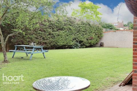 Flat 1, Heathlands Witham Road, Romford, RM2 5XB