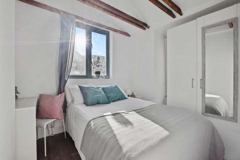 5 bedroom house to rent, Trundleys Road, London, SE8 5JG