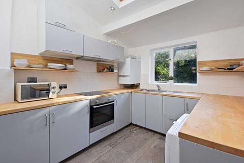 5 bedroom house to rent, Trundleys Road, London, SE8 5JG