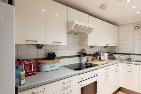 109a Lewisham Way, London, SE14 6QJ