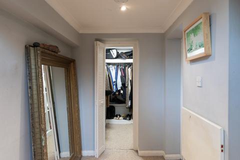 109a Lewisham Way, London, SE14 6QJ