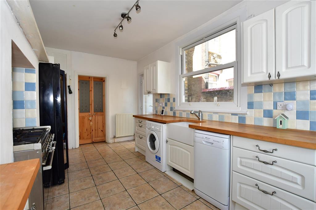 Kitchen / Breakfast Room