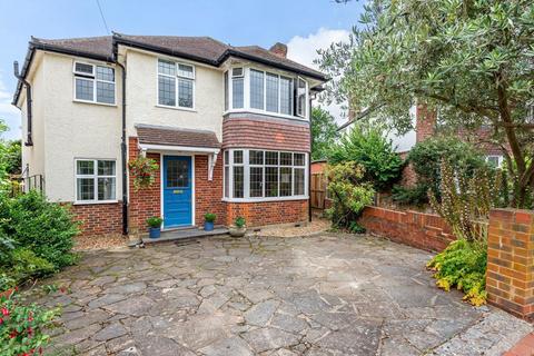 40 Ember Gardens, Thames Ditton, KT7 0LN