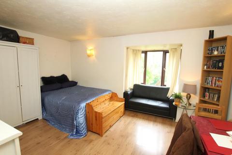 11 Pasteur Close, London, NW9 5HQ