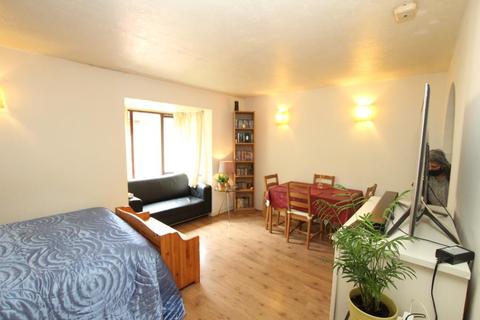 11 Pasteur Close, London, NW9 5HQ