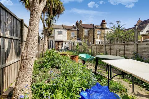 63 Boston Road, Croydon, CR0 3EJ