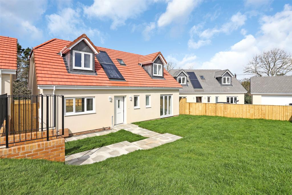 Poppy Field Close, East Of The Water, Bideford, North Devon, EX39 3 bed