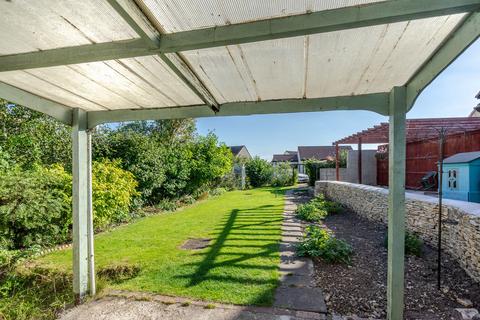 Elizabethan Cottage High Street, Hawkesbury Upton, Badminton, GL9 1AU