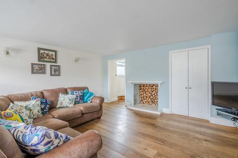 Elizabethan Cottage High Street, Hawkesbury Upton, Badminton, GL9 1AU