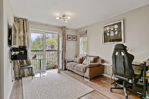 1 bedroom flat for sale, Apple Trees Place