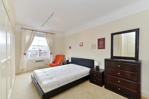 3 bedroom apartment to rent, Portman Square, Marylebone