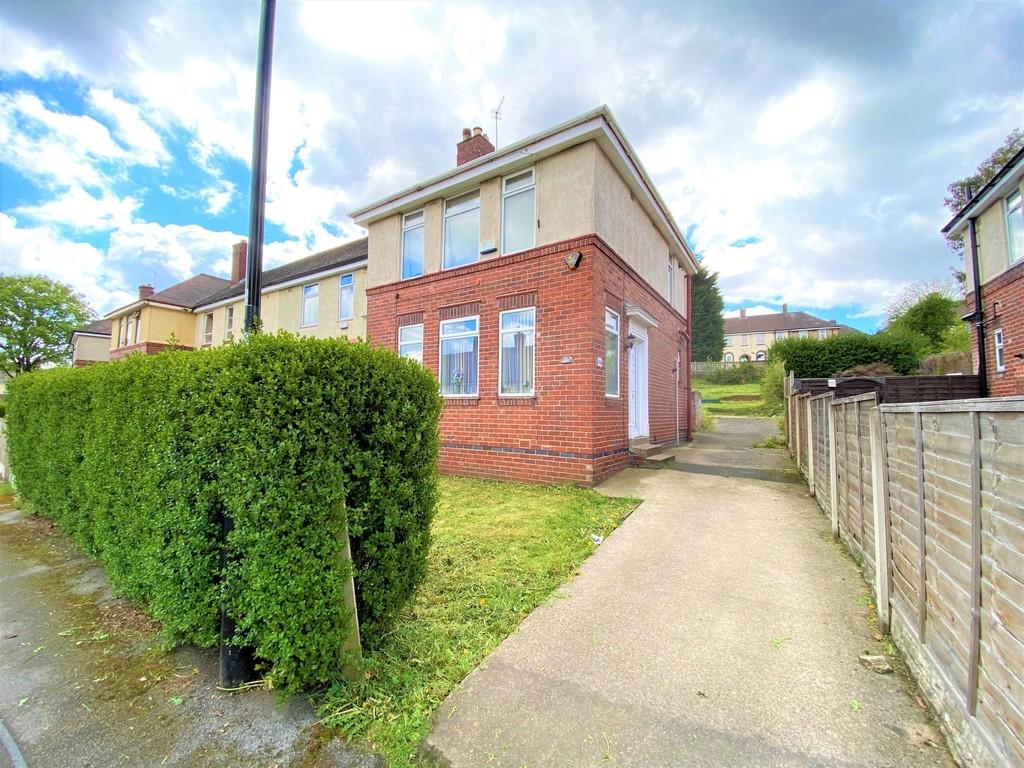 Woolley Wood Road, Shiregreen, Sheffield 3 bed end of terrace house £