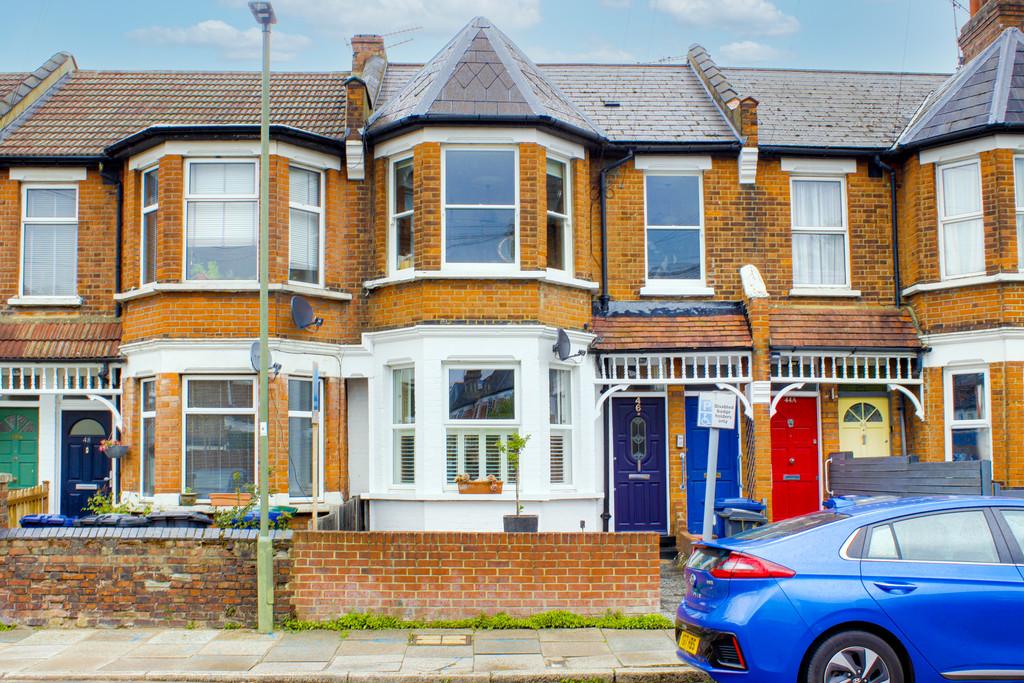 Manor Park Road, East Finchley, London N2 2 bed £500,000