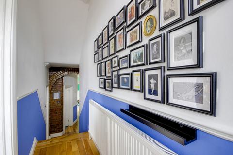 46a Manor Park Road, London, N2 0SJ