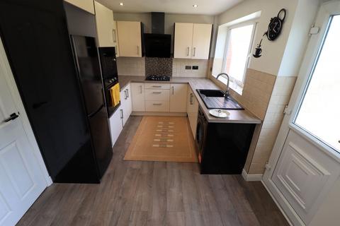 3 bedroom semi-detached house to rent, Notre Dame Gardens, Blackburn, BB1