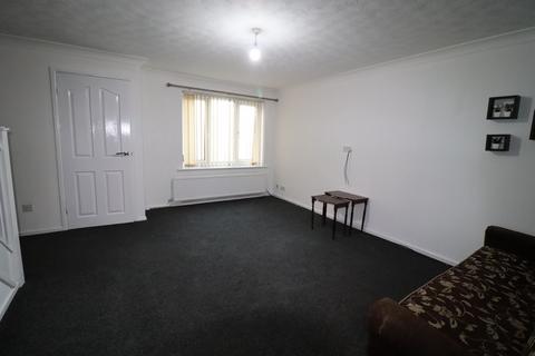 3 bedroom semi-detached house to rent, Notre Dame Gardens, Blackburn, BB1