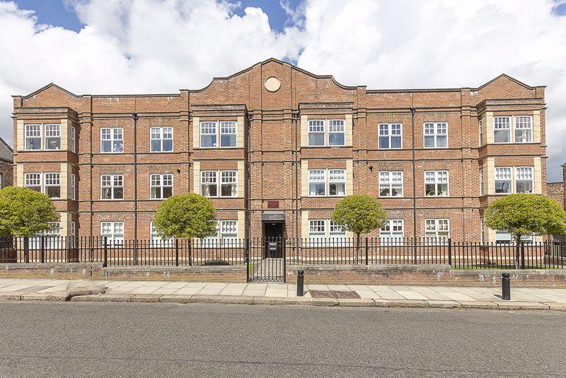 Hawthorn Road, Gosforth, Newcastle... 2 bed apartment £220,000