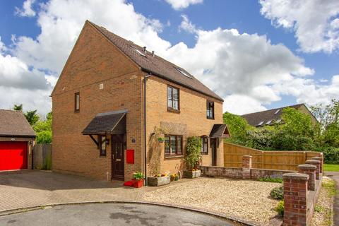 28 Painswick Close, Witney, OX28 5FX