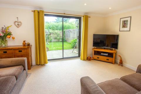 28 Painswick Close, Witney, OX28 5FX