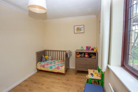 28 Painswick Close, Witney, OX28 5FX